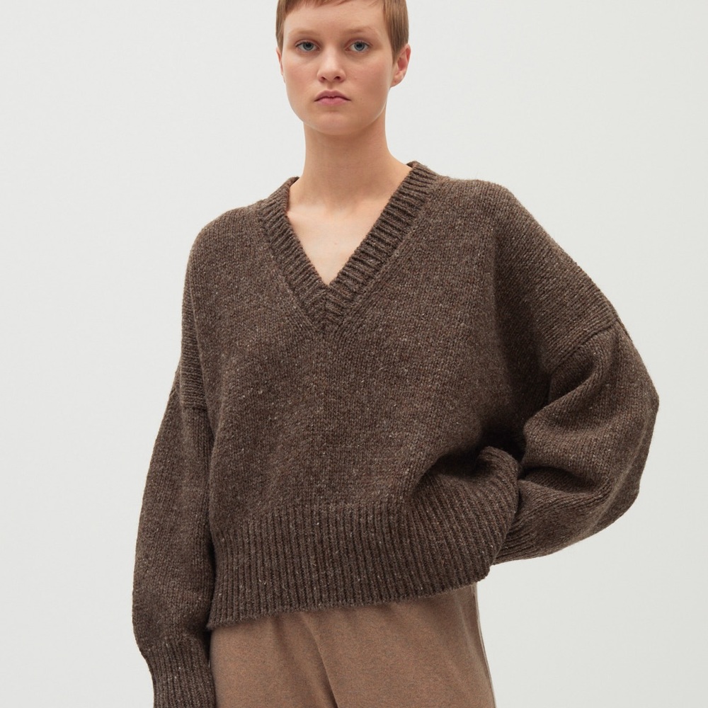 Babaa Jumper no75 in Oak V-Neck Sweater